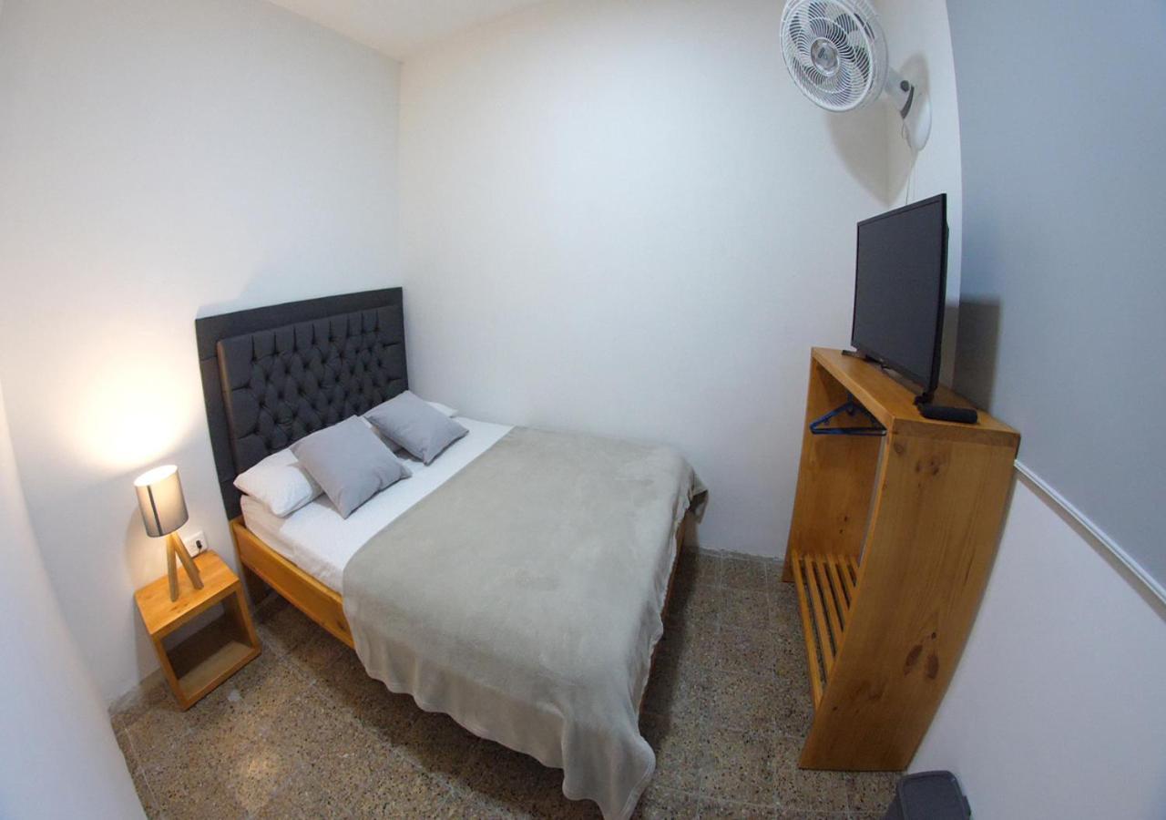 Charlie Palace Hostel Medellin Bilik gambar